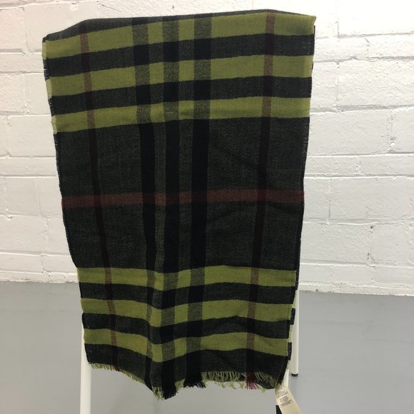 Authentic Burberry Scarf NWT